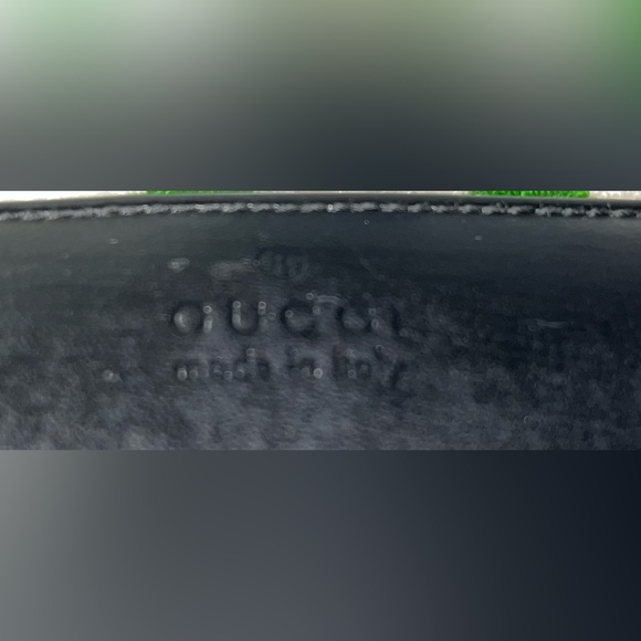 Gucci Black Leather Passport Wallet - Picture 4 of 8